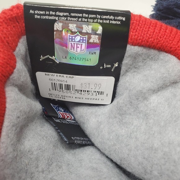 NEW 2021 NFL NEW ERA ON FIELD SIDELINE POM BEANIE - New England Patriots - Picture 3 of 5